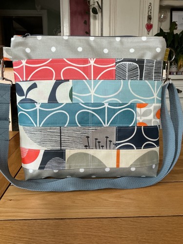 Zip top messenger bag new - top,